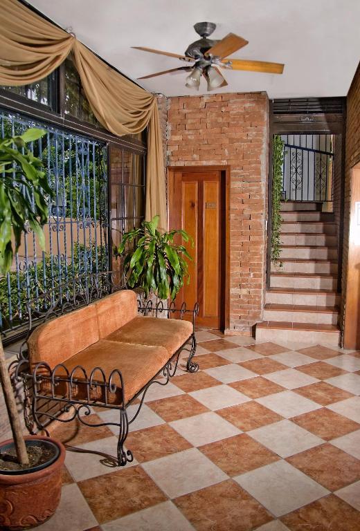 Carey House Hotel サントドミンゴ エクステリア 写真